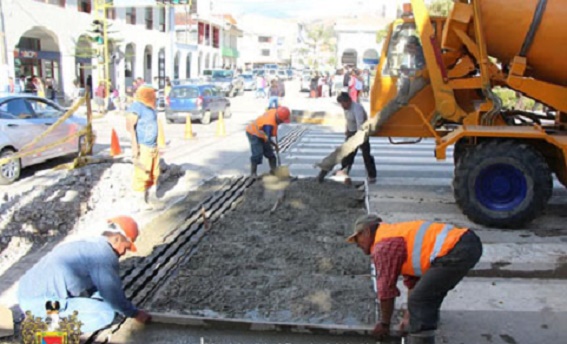 Munipalidad de Huaraz acelera mantenimiento de alcantarillas y redes de drenaje