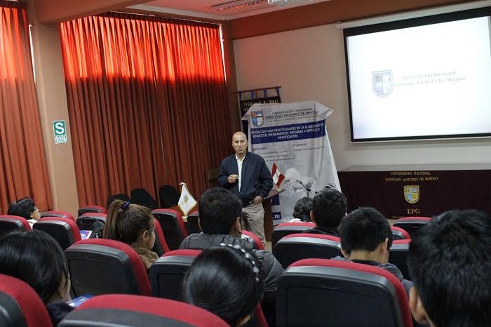 Unasam realiza capacitación para elaboración de proyectos de investigación