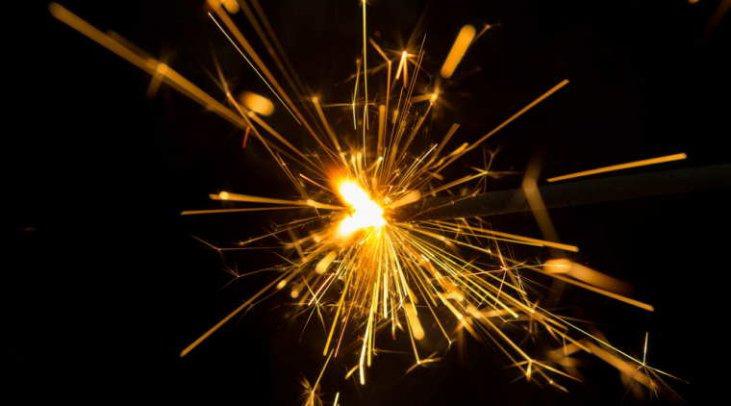 Hidrandina exhorta a evitar uso de pirotécnicos cerca de redes eléctricas en estas fiestas 