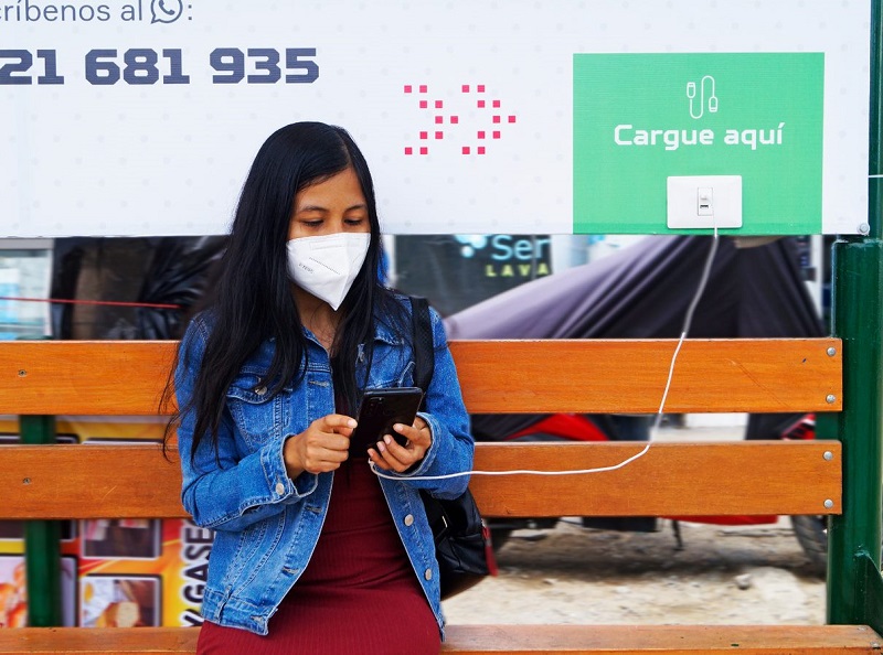 Áncash: UTP instala paraderos ecológicos en el distrito de Nuevo Chimbote 