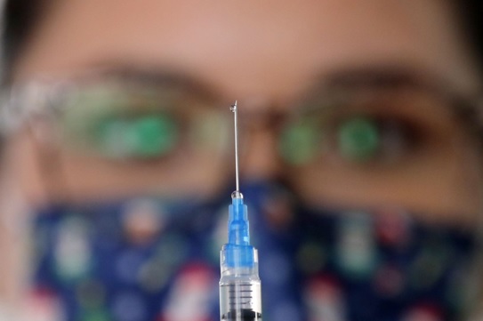 Covid-19: ¿quiénes reciben la cuarta dosis, con qué marcas y luego de cuántos meses? 