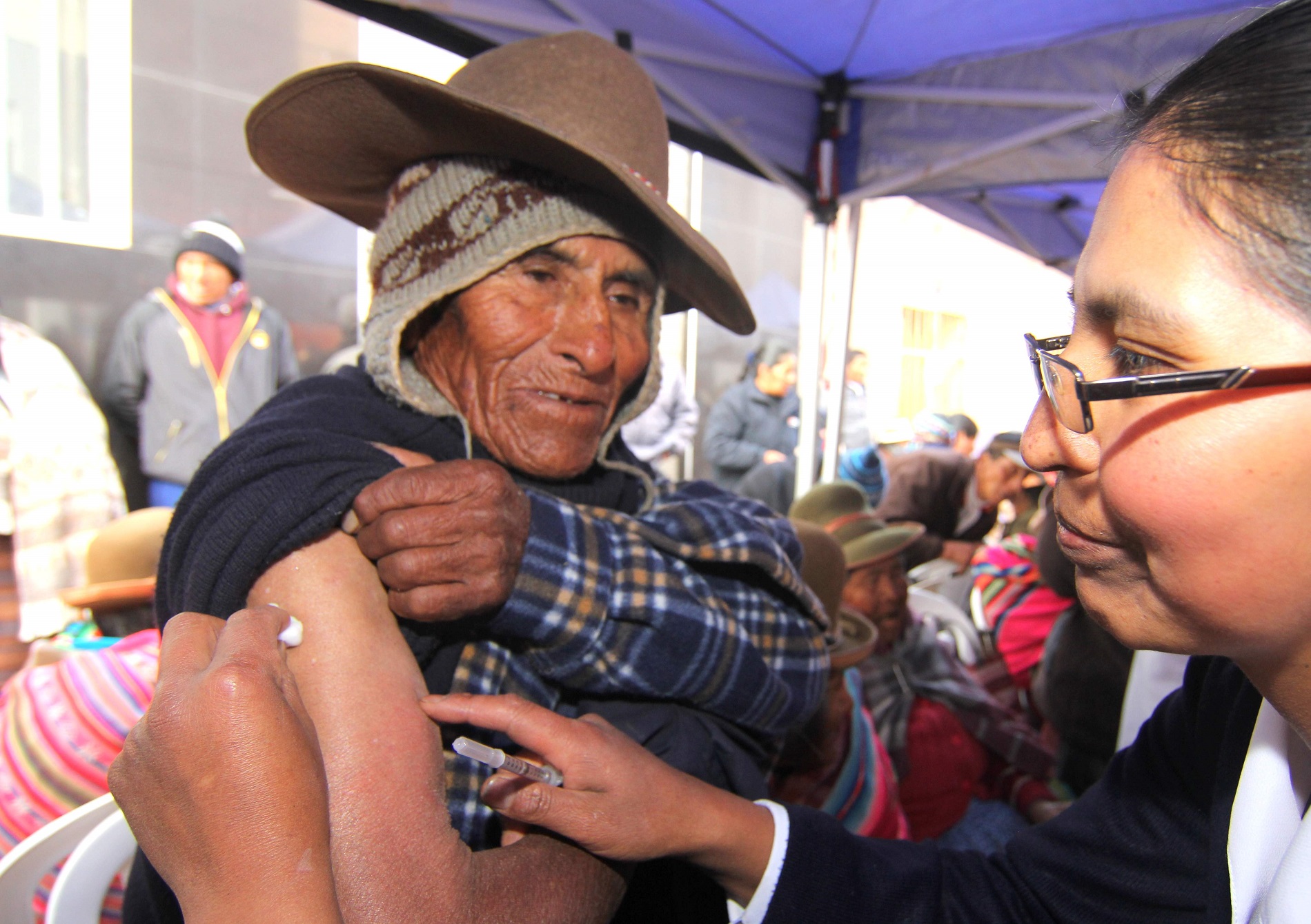 Más de 78 mil adultos mayores de Pensión 65  fueron vacunados contra la neumonía