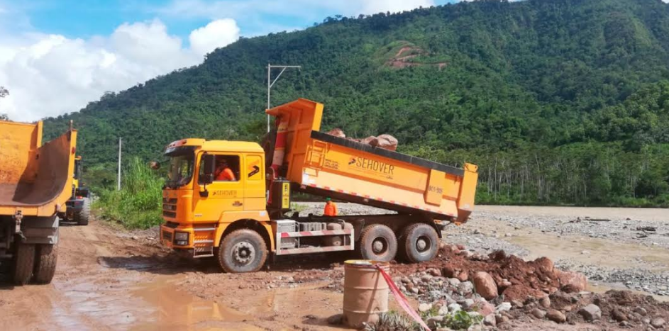 Transportes trabaja en el restablecimiento de las vías nacionales