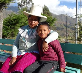 Superando desafíos: Johan Vásquez, a paso firme, por el camino hacia el éxito