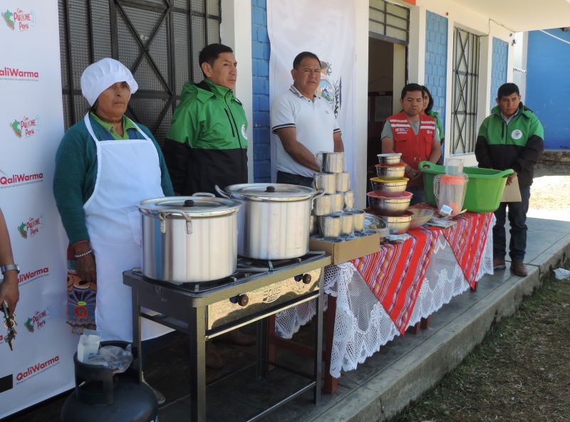 Municipalidad de Taricá entrega kits de cocina a colegios de Pashpa y Collón