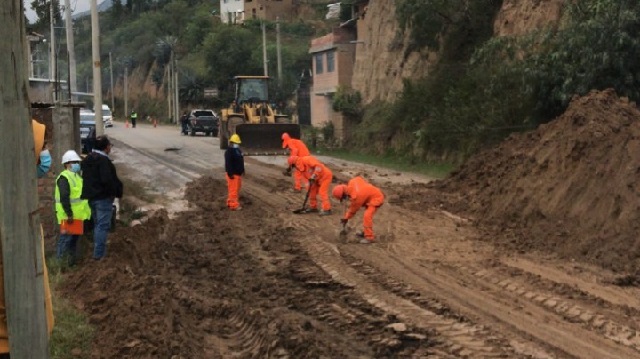 Restablecen parcialmente el tránsito en la vía Huaraz-Carhuaz, en el sector de Anta