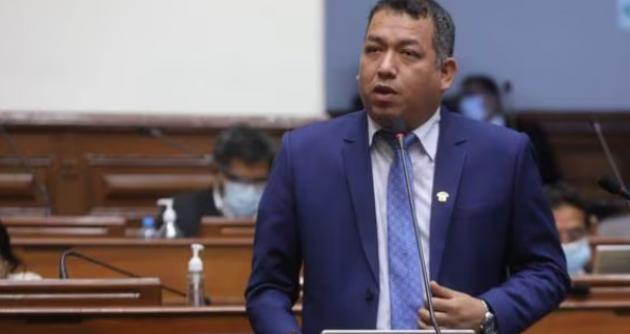 Fiscalía de la Nación realizó diligencias en oficinas de congresista Darwin Espinoza