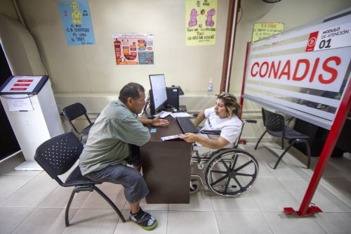 ¿Cuáles son los beneficios del carné del Conadis para personas con autismo?