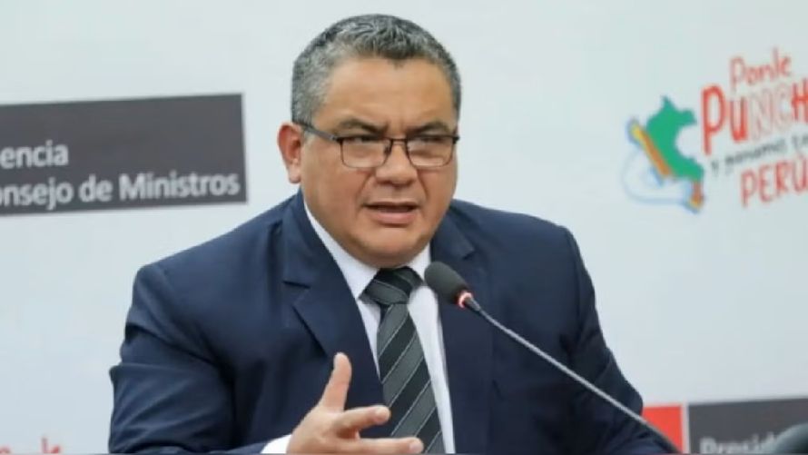 Fiscalía presentó denuncia constitucional contra Juan José Santivañez por presunto delito de tráfico de influencias