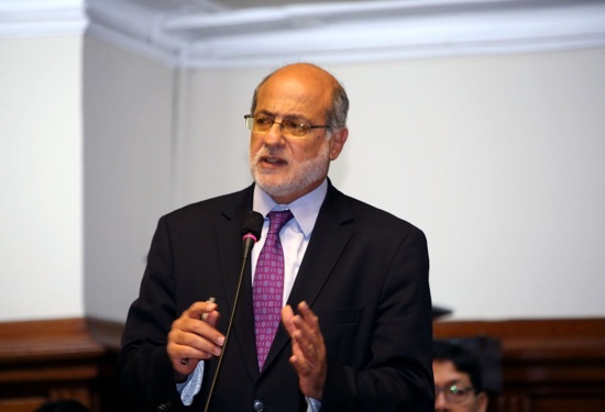 Falleció excongresista Daniel Abugattás a los 69 años      