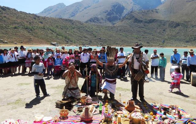 Yungay: Realizan Festival de Intercambio de Semillas en Queushu